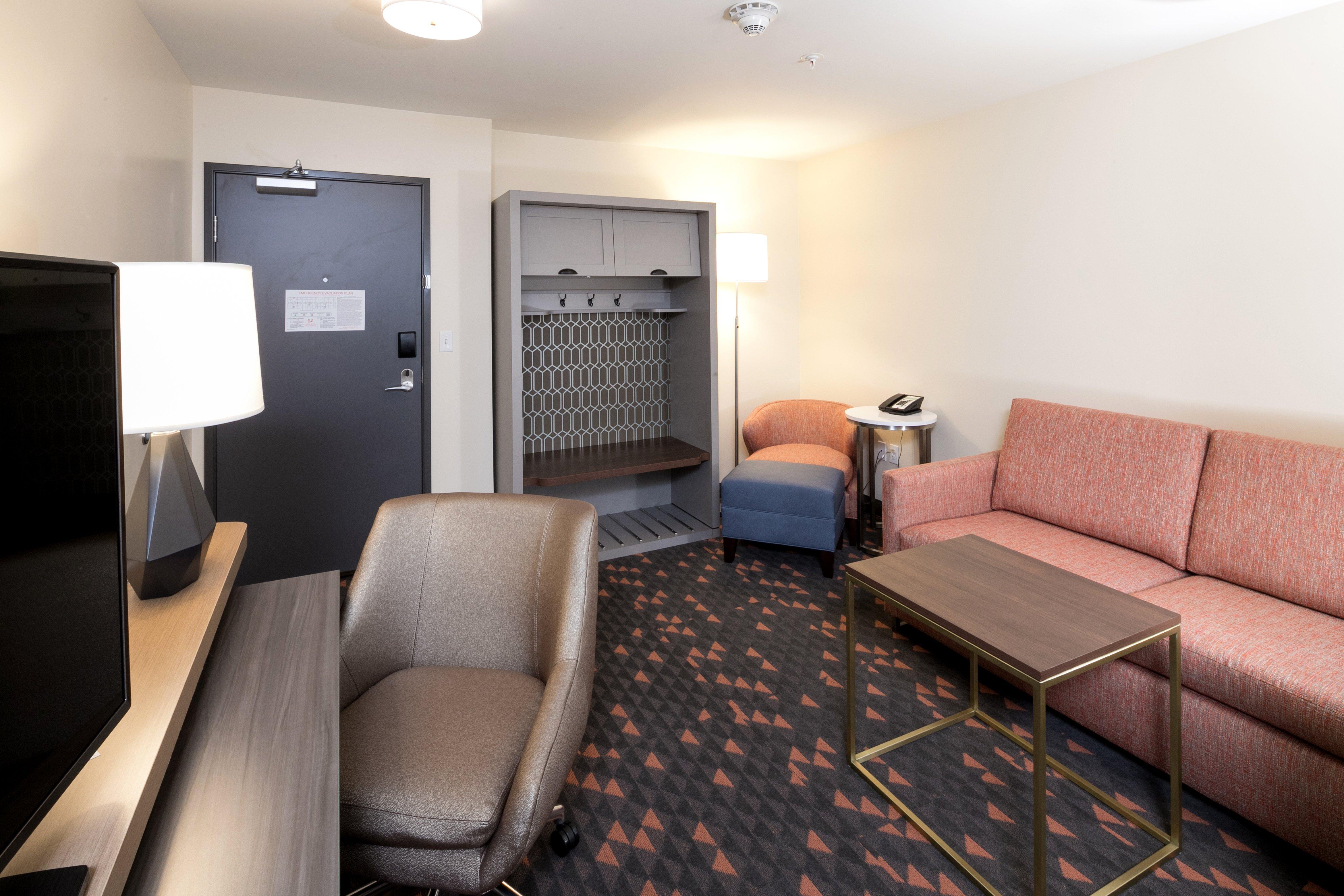 Holiday Inn Hotel & Suites - Mount Pleasant By Ihg Exteriör bild