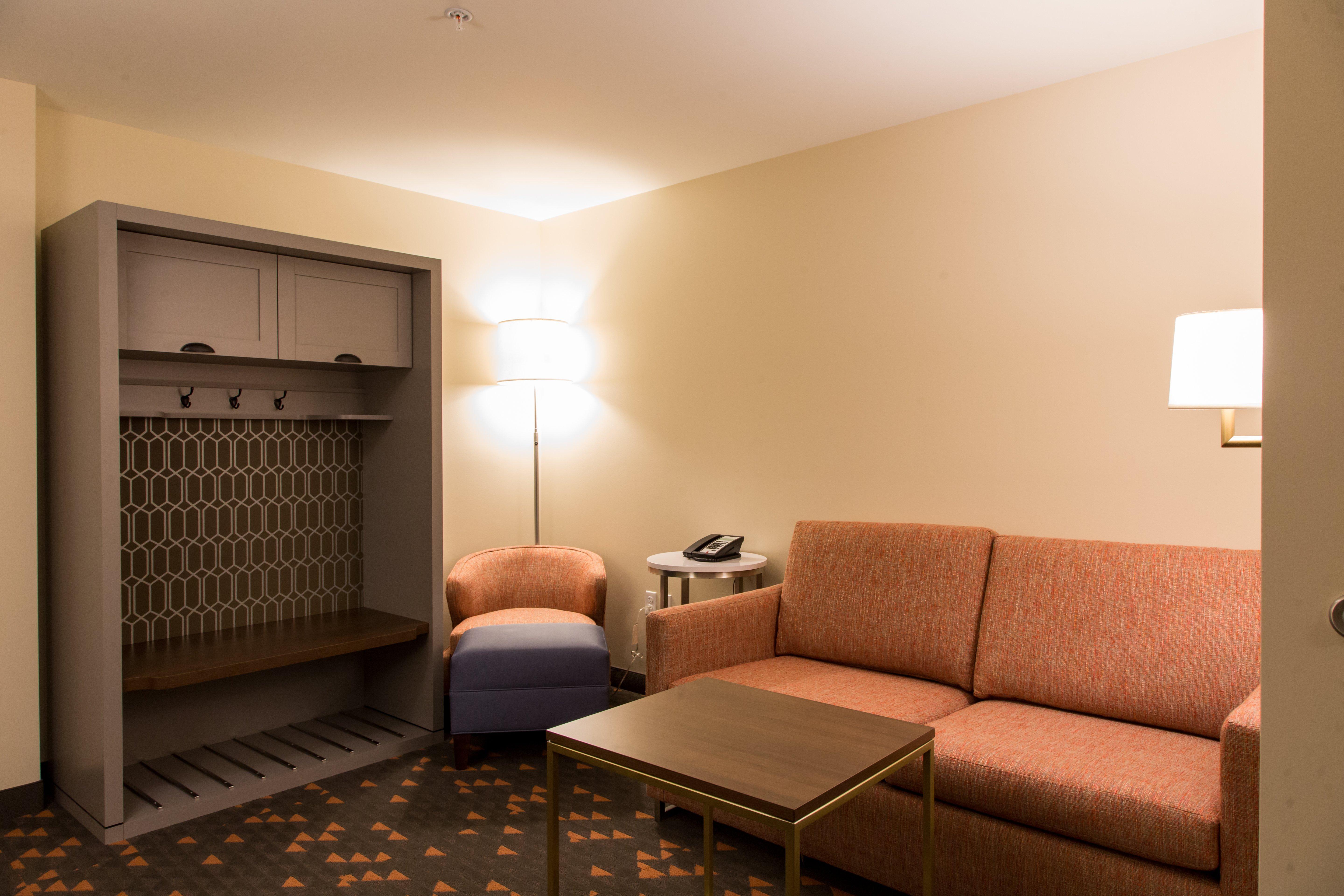 Holiday Inn Hotel & Suites - Mount Pleasant By Ihg Exteriör bild