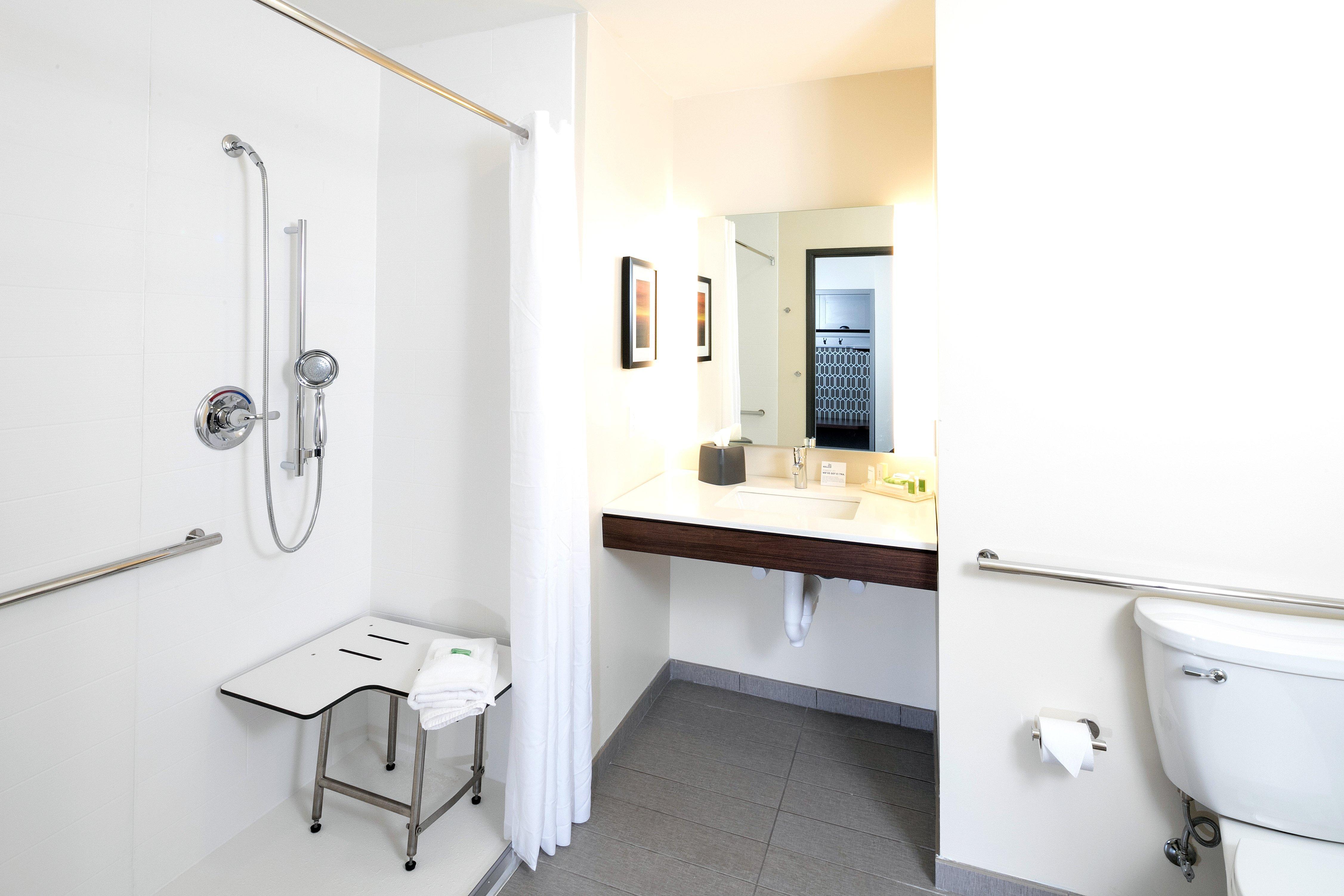 Holiday Inn Hotel & Suites - Mount Pleasant By Ihg Exteriör bild