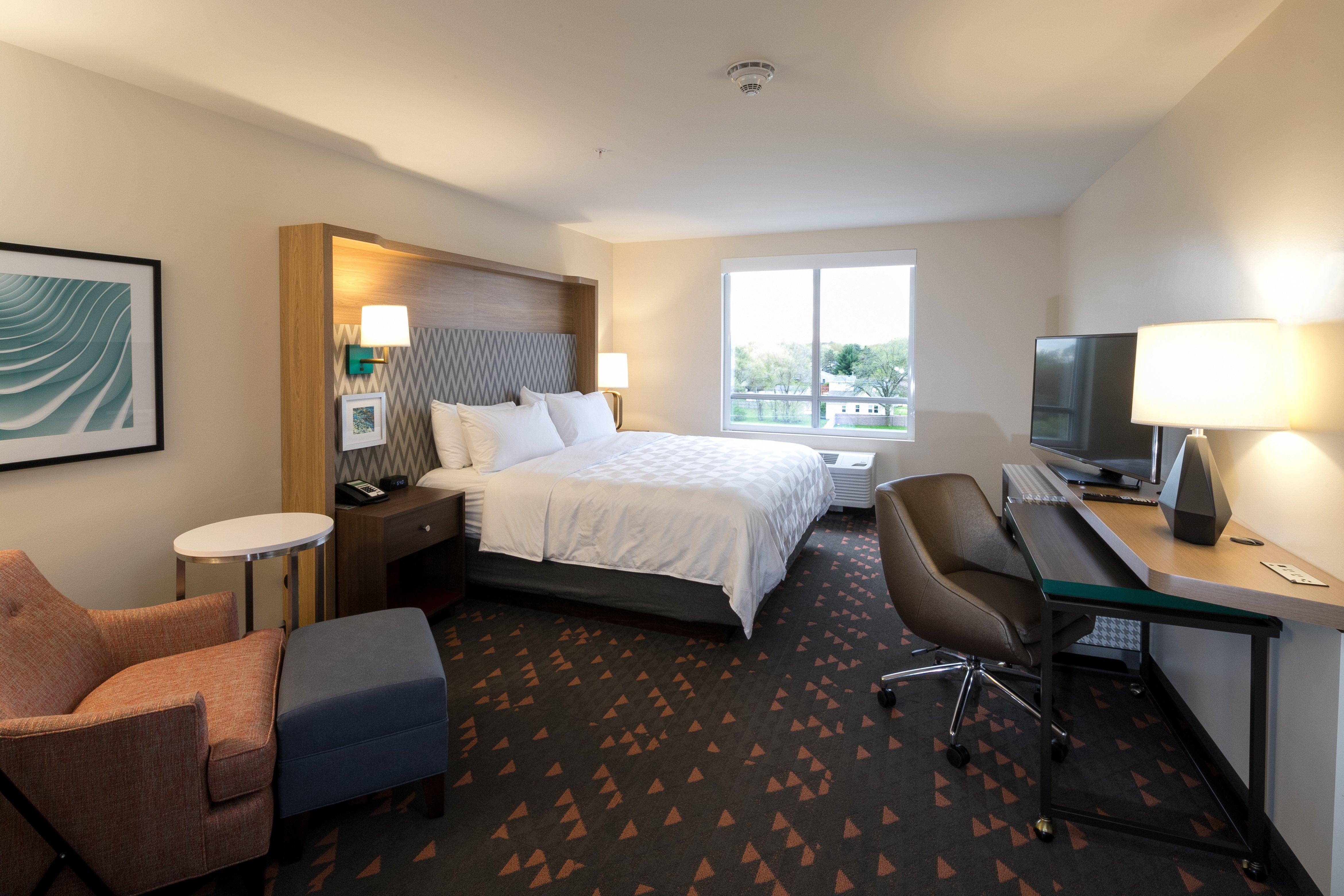 Holiday Inn Hotel & Suites - Mount Pleasant By Ihg Exteriör bild