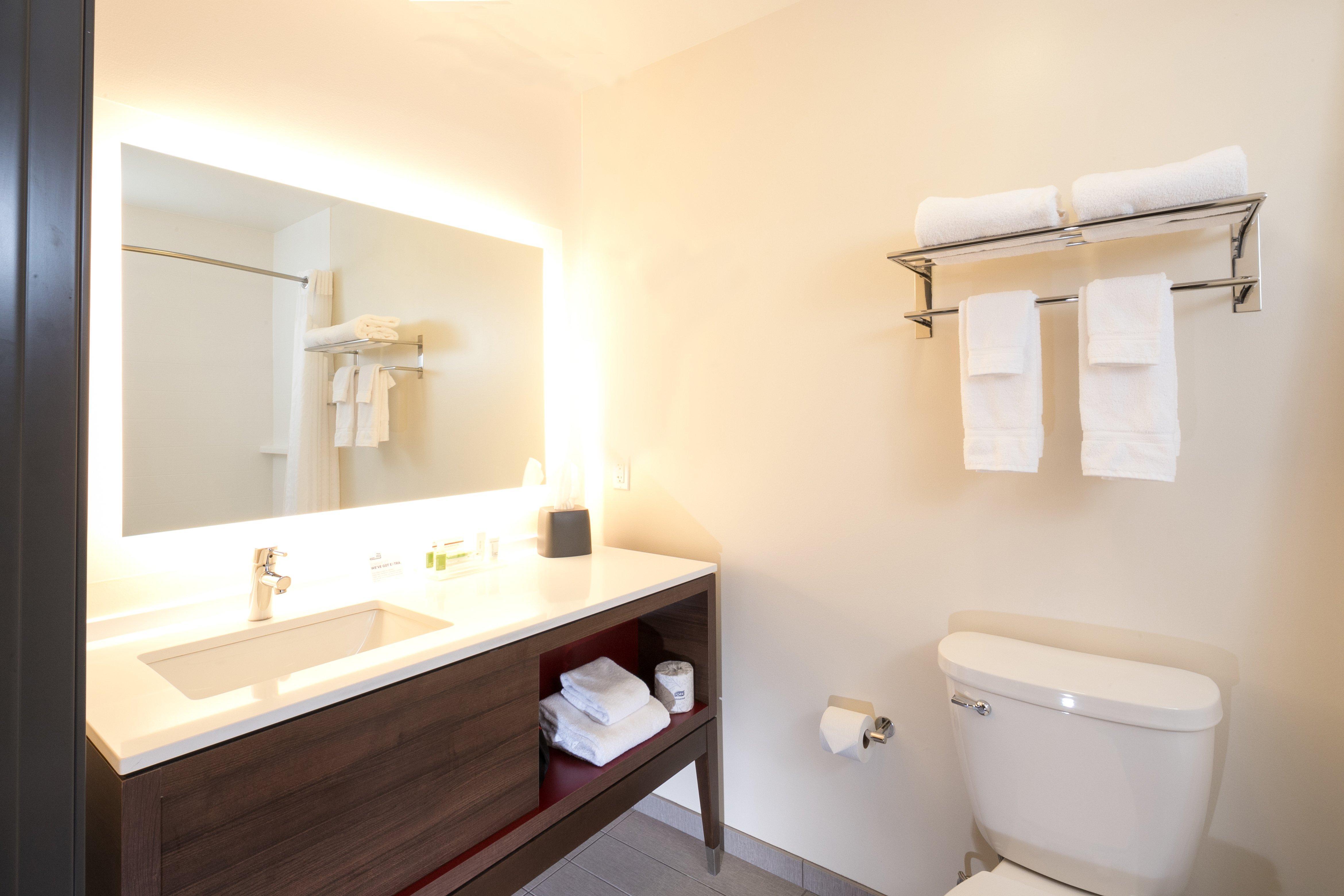 Holiday Inn Hotel & Suites - Mount Pleasant By Ihg Exteriör bild