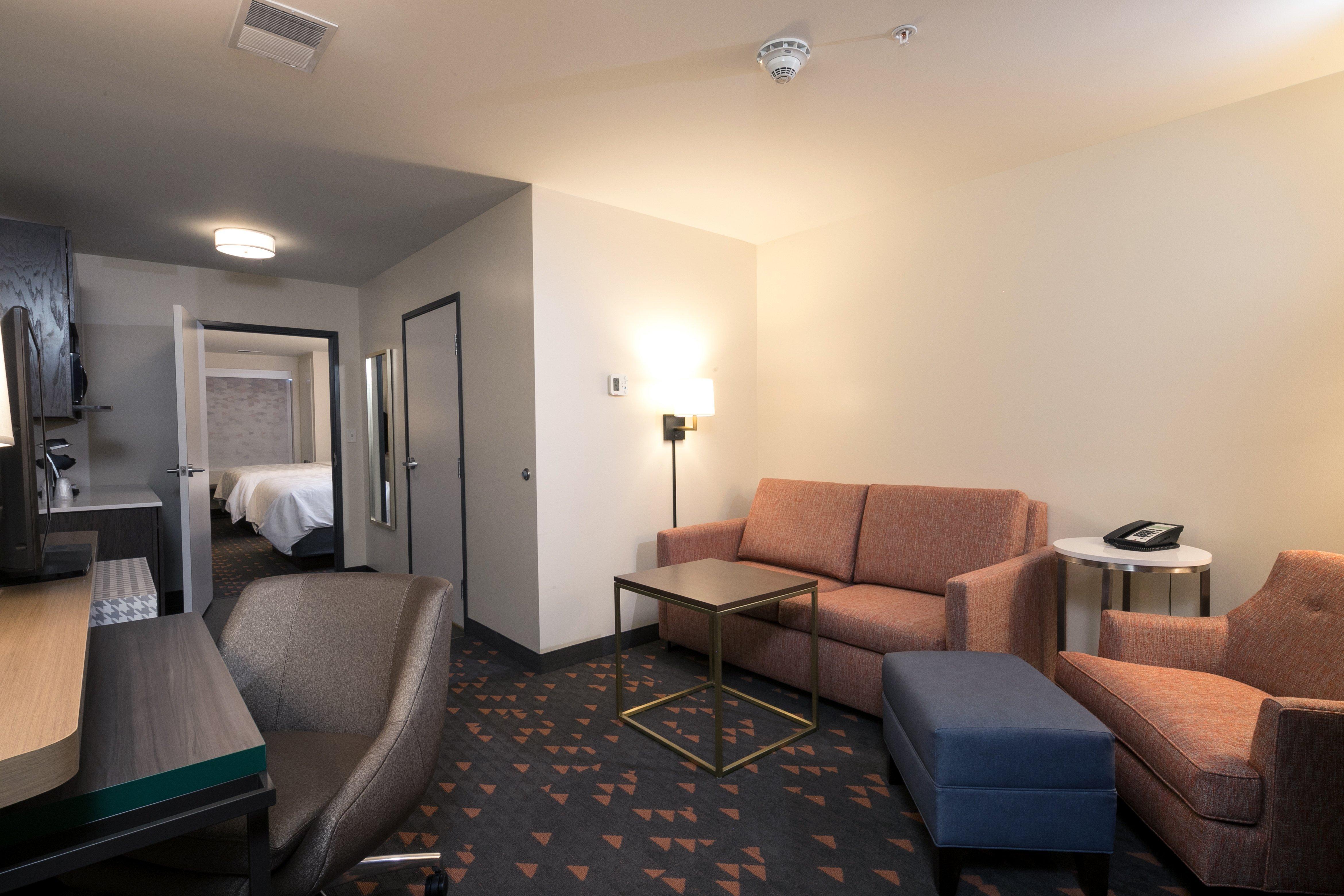 Holiday Inn Hotel & Suites - Mount Pleasant By Ihg Exteriör bild