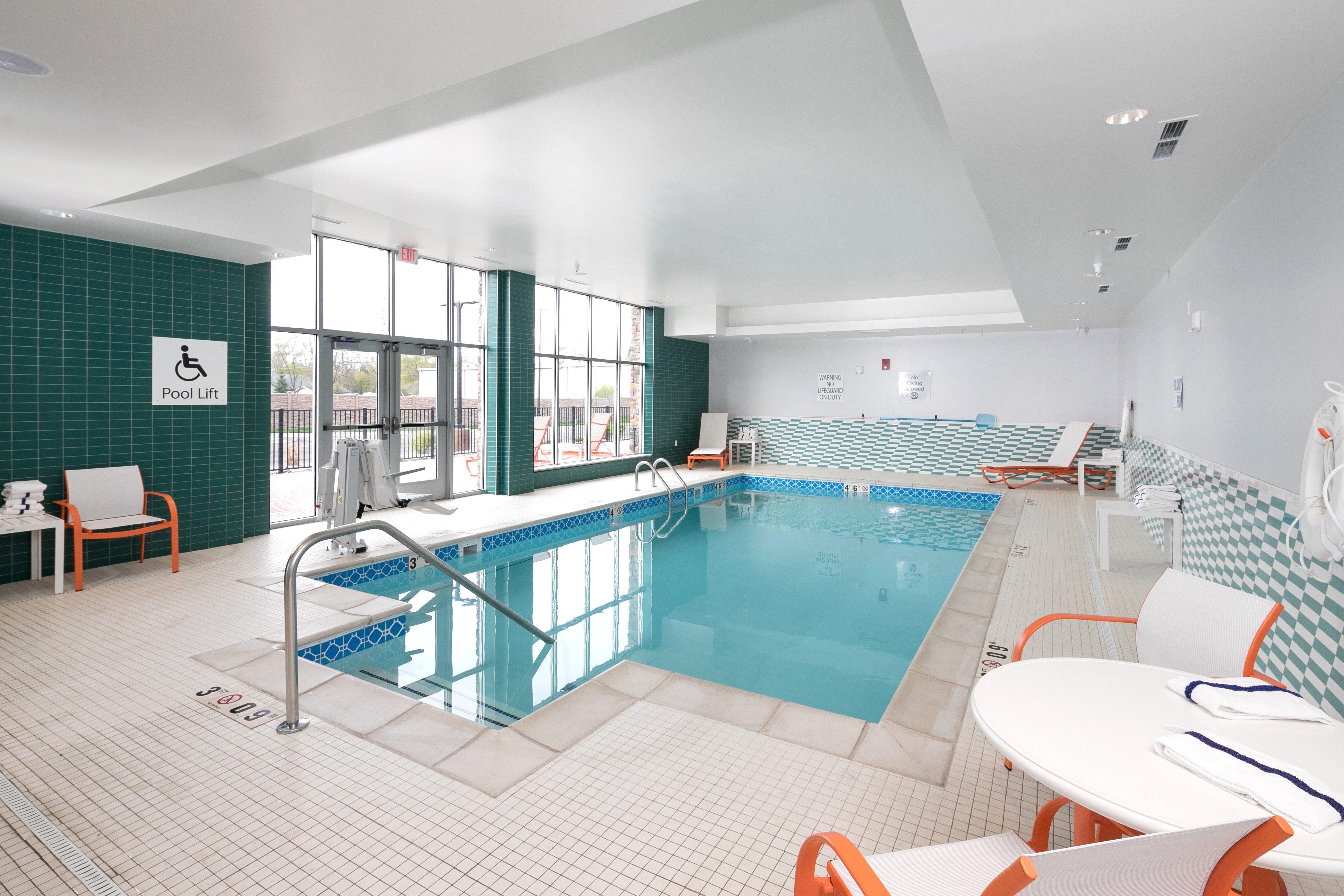 Holiday Inn Hotel & Suites - Mount Pleasant By Ihg Exteriör bild