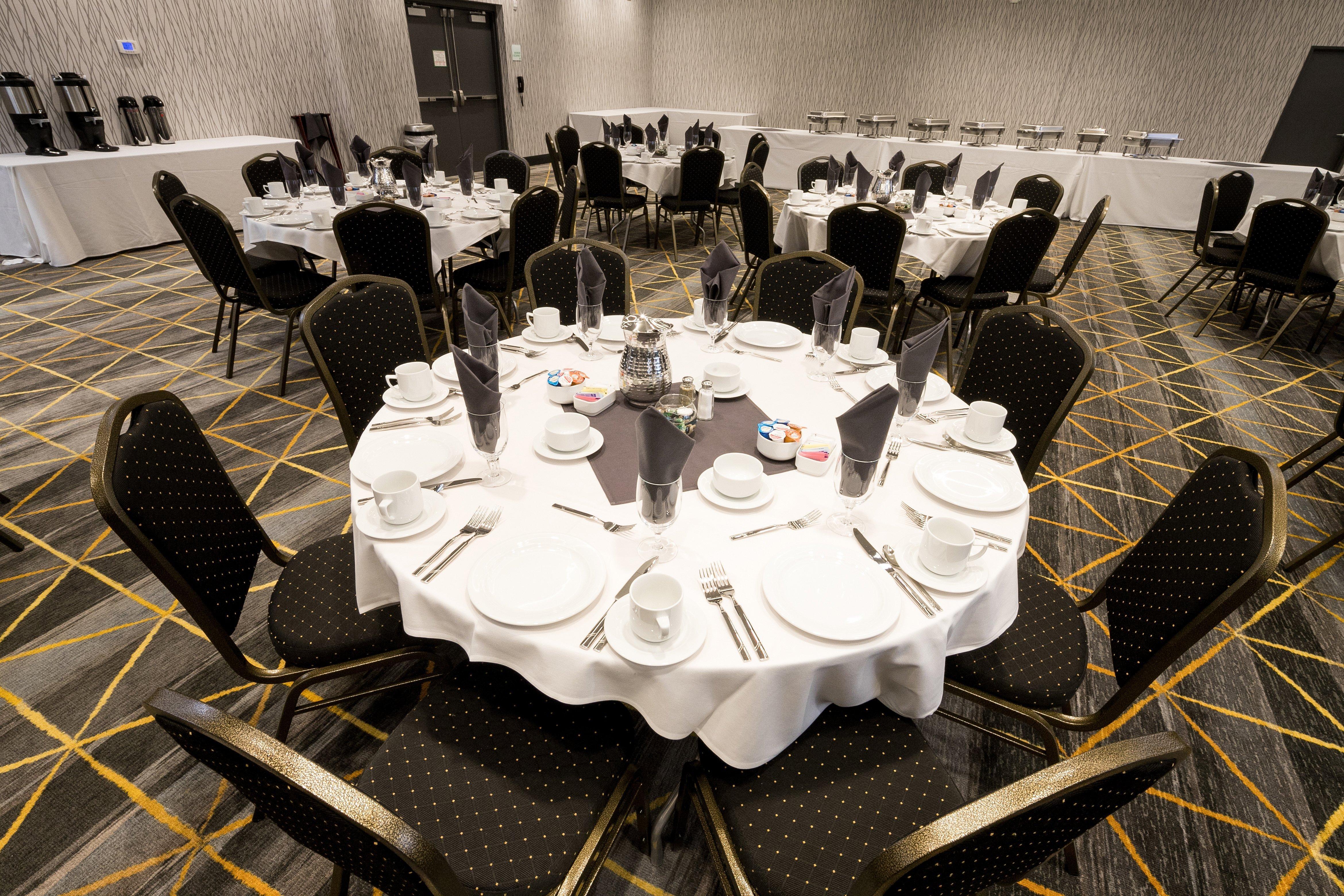Holiday Inn Hotel & Suites - Mount Pleasant By Ihg Exteriör bild