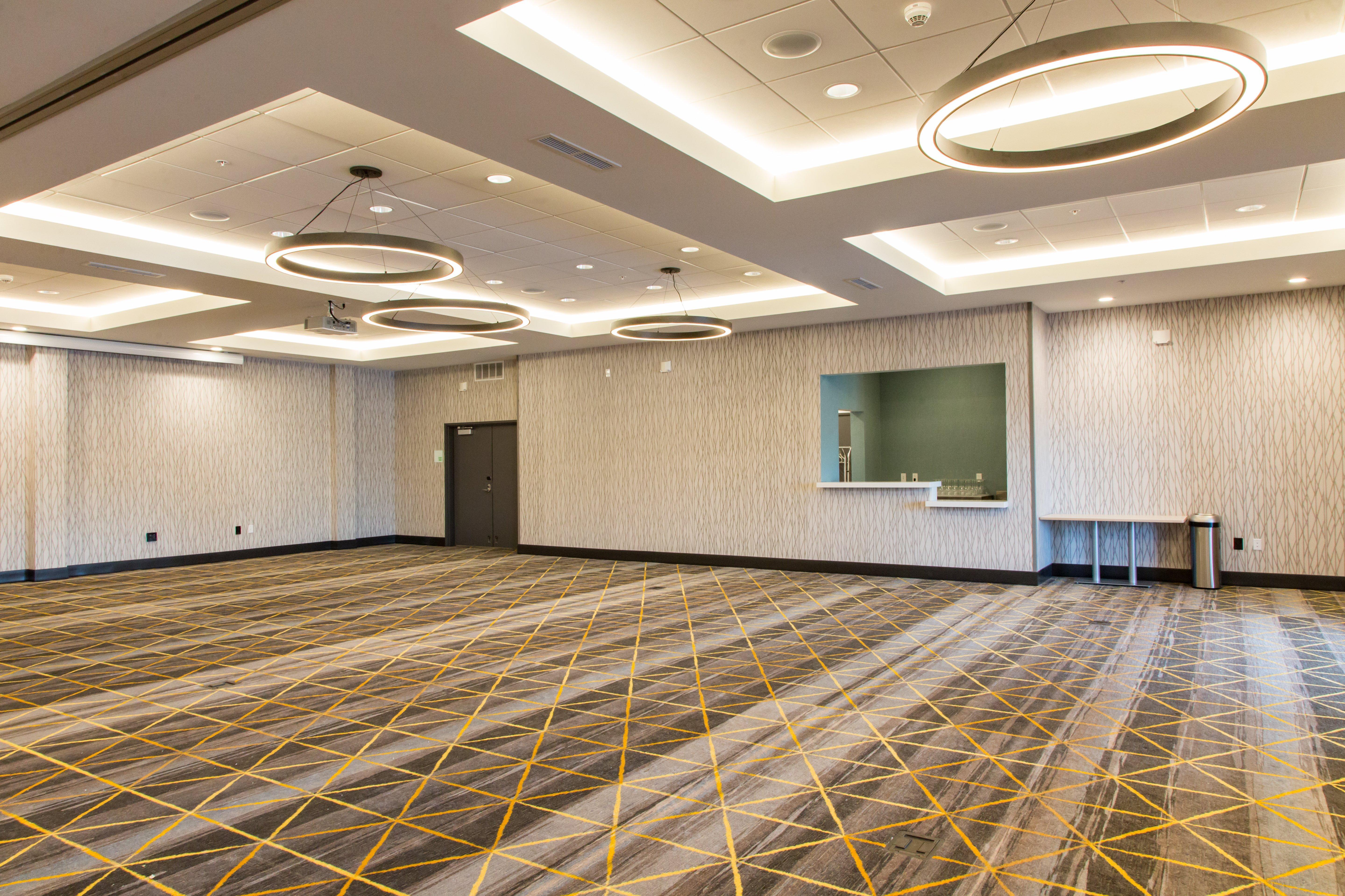 Holiday Inn Hotel & Suites - Mount Pleasant By Ihg Exteriör bild